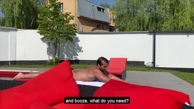 HOW A RICH PERSON CHARGES THEIR PHONE _ Tate Confidential Ep. 47