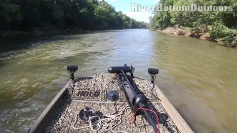 Jet Boat Action - Super Shallow Race Plenty of Action and Adrenaline