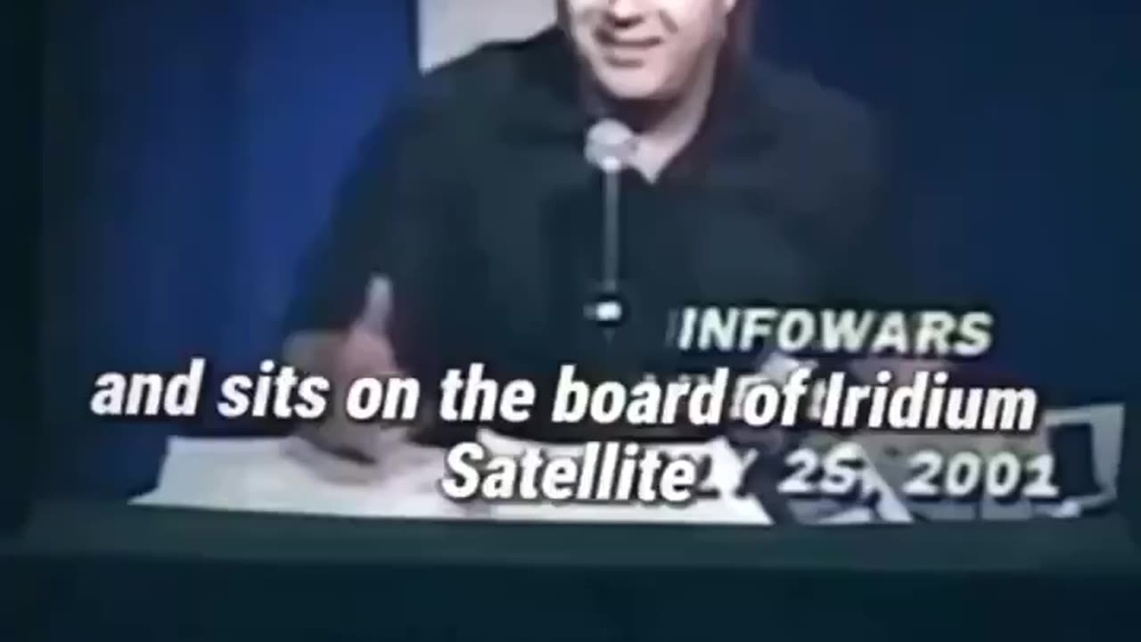 Alex Jones voorspelde 9/11 in juli 2001