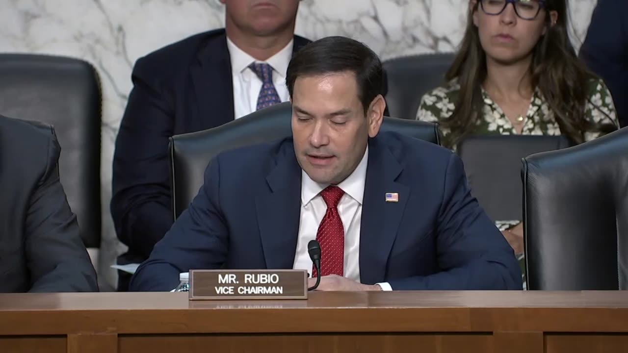 Vice Chairman Rubio delivers opening remarks at a Senate Intelligence Hearing on vetting modernization