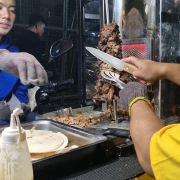 Shawarma Night: Street Food Magic at Cogon Night Market, Cagayan de Oro 🌃