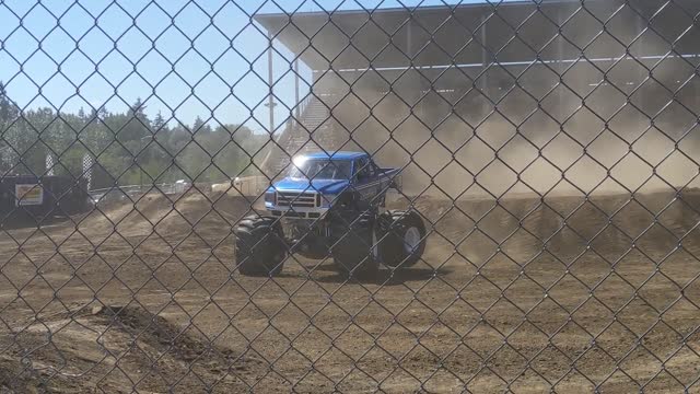 Clark County Fair BIG FOOOOOOOT !!!