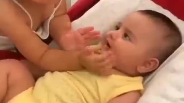 Two cute baby 😍