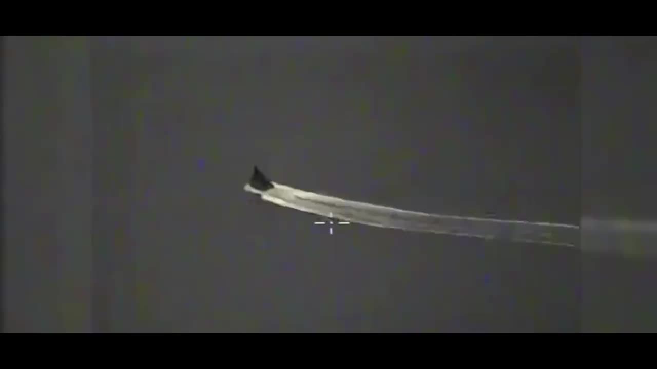 Video of the incident with a British destroyer