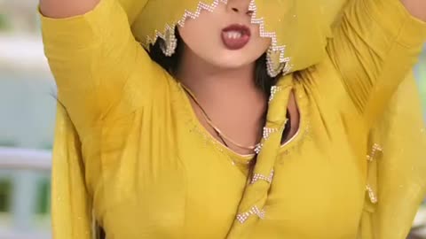 Yellow Saree Hot 🔥 Bhojpuri Gaana Bhabhi Ka Gadraial Jawani Wala Viral Video.