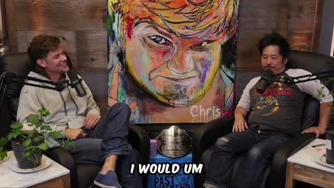 The Way Theo Von Says Vietnamese 😂