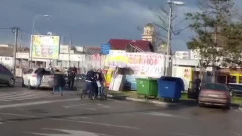 Potukli se na granici BiH i Hrvatske, žena vrištala