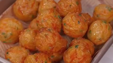 Fried flour balls