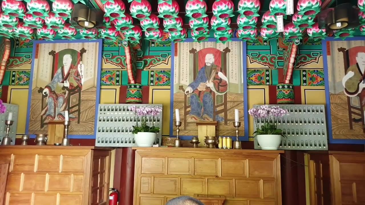 20190812_V3_S01(xX4827nD2CE)경남 밀양 무안 홍제사 표충각 육영수 여사의 영정