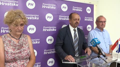 Press konferencija povodom napada na prof Pavelića