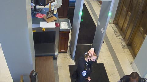 1017RSOB01DelAveADADoor_2021-01-06_15h37min04s910ms.mp4