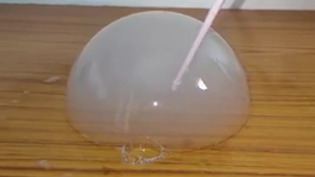 Make smoke bubbles simply..