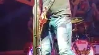 Jackyl "She Loves My Cock"