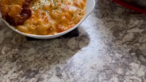 🍲 "This Is the Best Mac and Cheese…Perfectly Creamy with a Hidden Secret!" 🧀