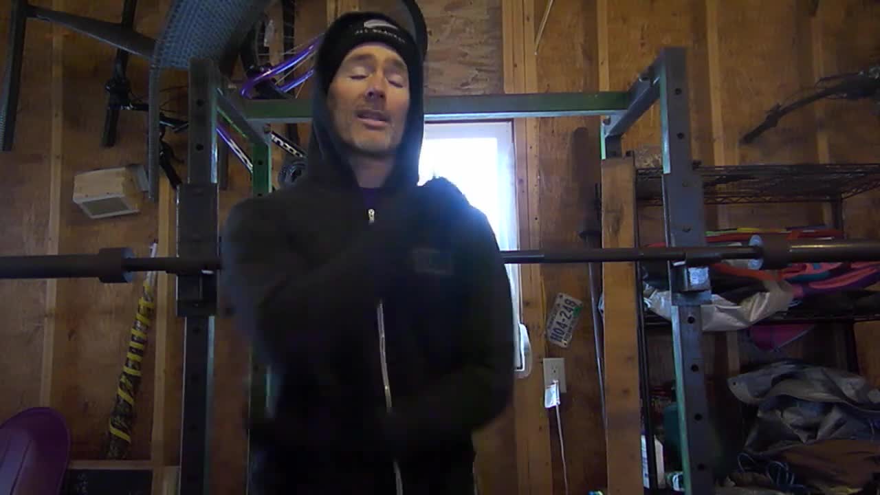 The Best Way to Bench Press When You are Older is To Do Dips Instead