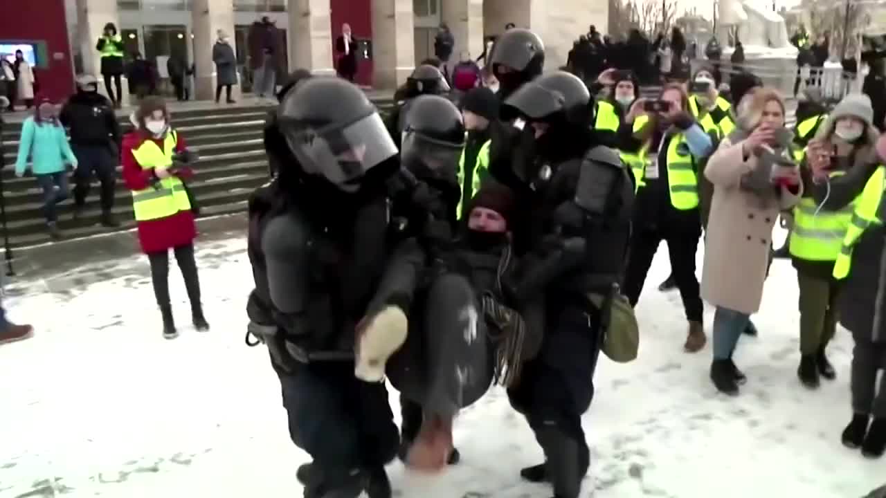 More than 4,300 detained at anti-war protests in Russia