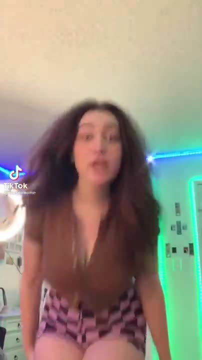 sexy girl tik tok, sexy tik toks, sexy tiktok, tik tok boom boom challenge, sexy women