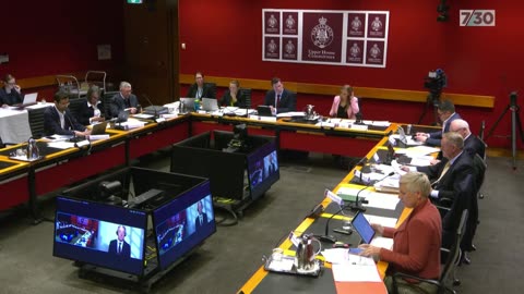 Plan to build 25,000 new homes on racecourse looking shaky | 7.30