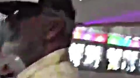 Mel Gibson Reveals His VOTE🤣