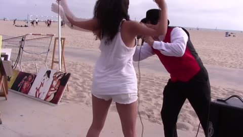 Girl Hypnotized to Twerk