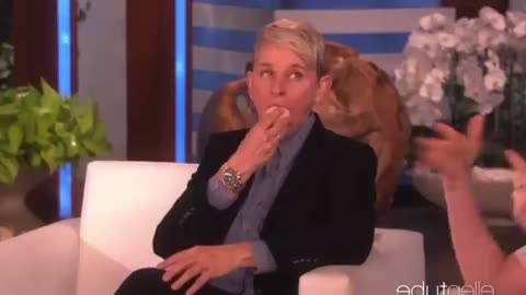 pop culture moments that are HISTORY now [32 minutes edition]