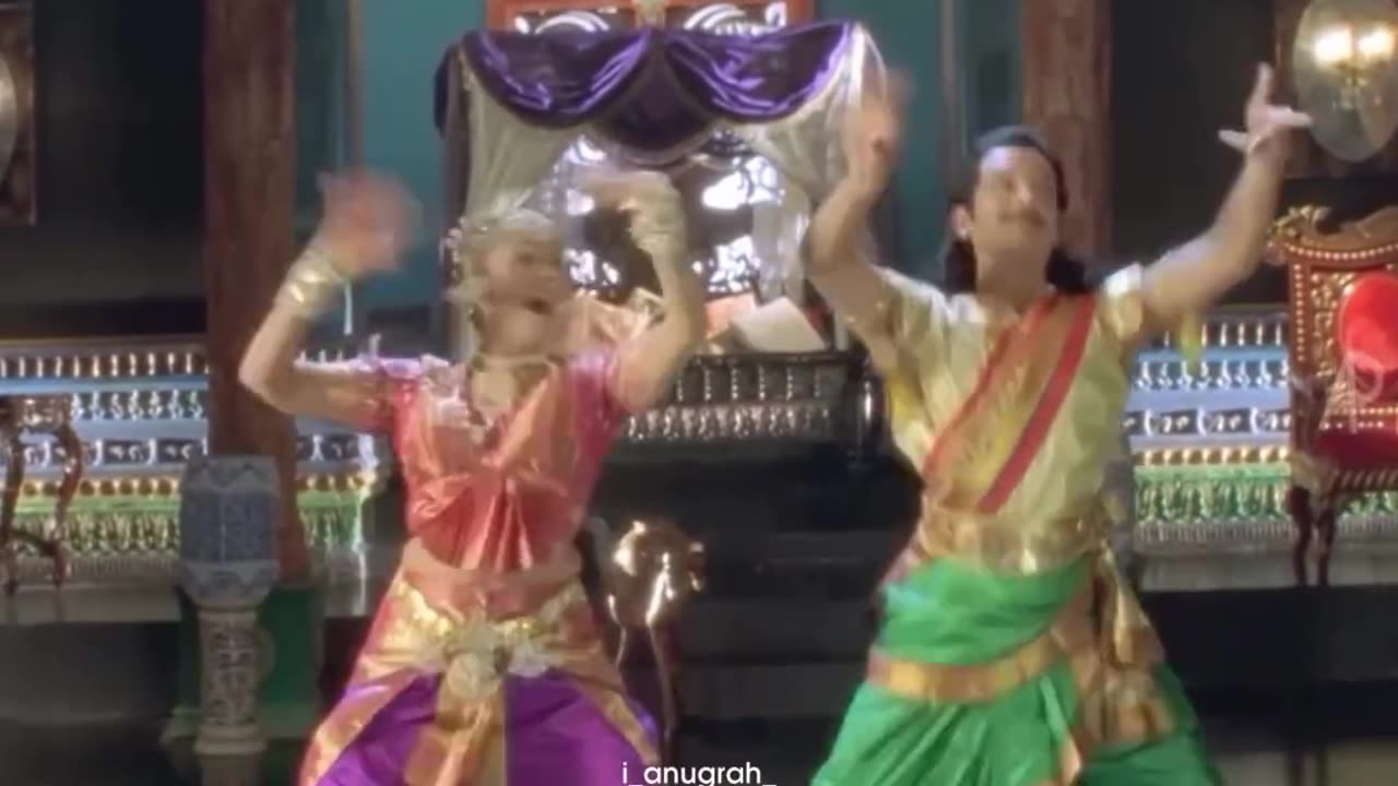 FUNNY DANCE VIDEO {THE GIRL IS SO DANGEROUS}