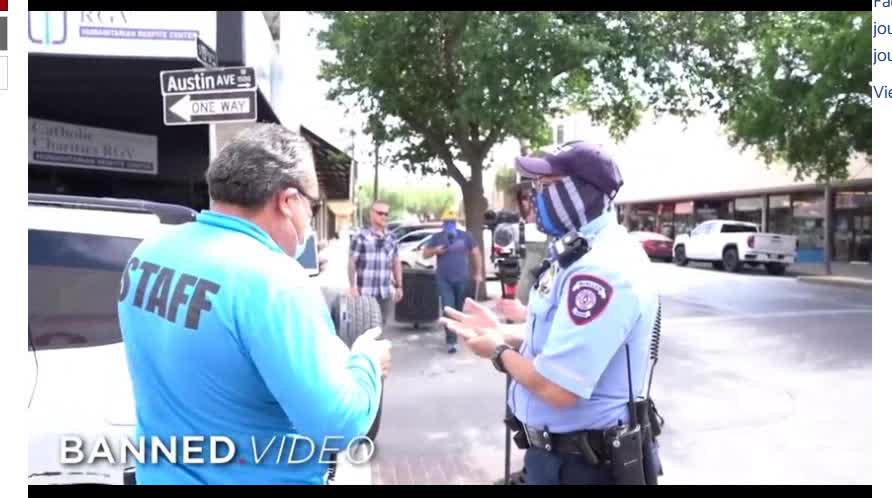 Alex Jones stops live Human Smuggling operation