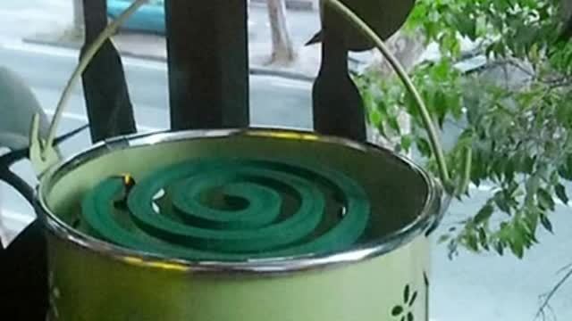 Reuse can craft ideas/mate holder design