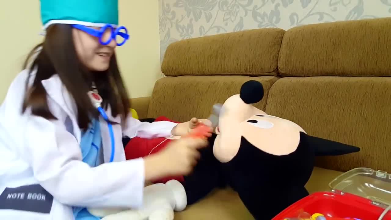 Five Little Babies Jumping on the Bed Funny Video For Kids 2022