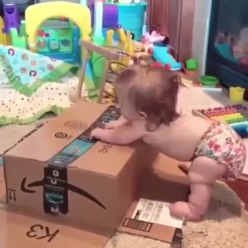 Omg 🥰🥰🥰 This baby is so cute 🥰🥰🥰