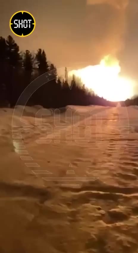 Gas pipeline is broken in Khantymansiysk, Russia.