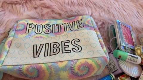 What's in my Walmart Positive Vibes Wristlet Clutch Bag