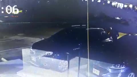 Hombres hurtan carro en Bocagrande