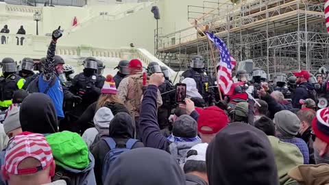 Ray Epps - Strikes A Deal With Capitol Police For Crowd To Step Up