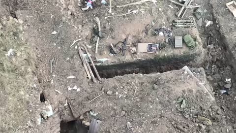 💥 Ukraine Russia War | Ukrainian FPV Drone Hits Russian Trench | RCF