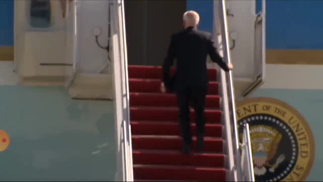 President Biden falls on Air force stairs three time