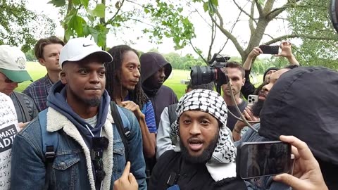 GodLogic! Smashes Siraj who has no LOGIC Speakers Corner