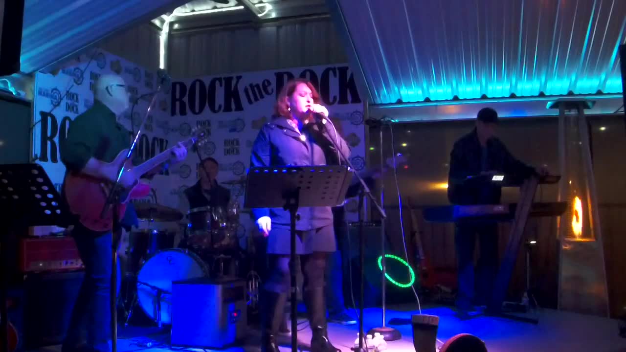Sean Clavin and The Dirty Truth @ The Paddlewhee