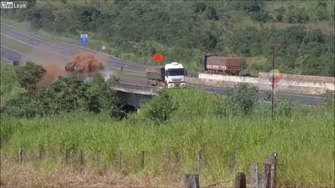 Truck Loses Trailer