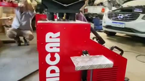 Casting cast iron to make wrench tools