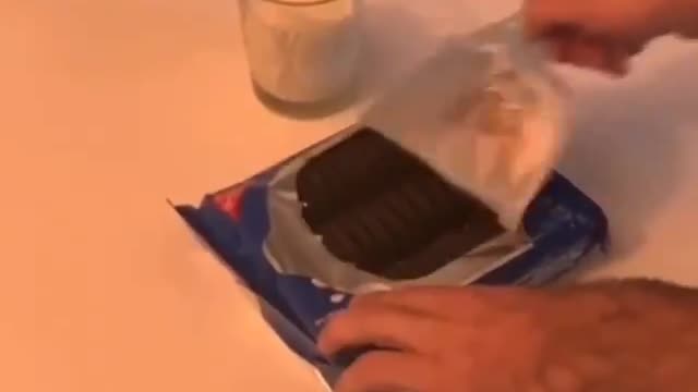 HILARIOUS: Black Lives Matter Oreos
