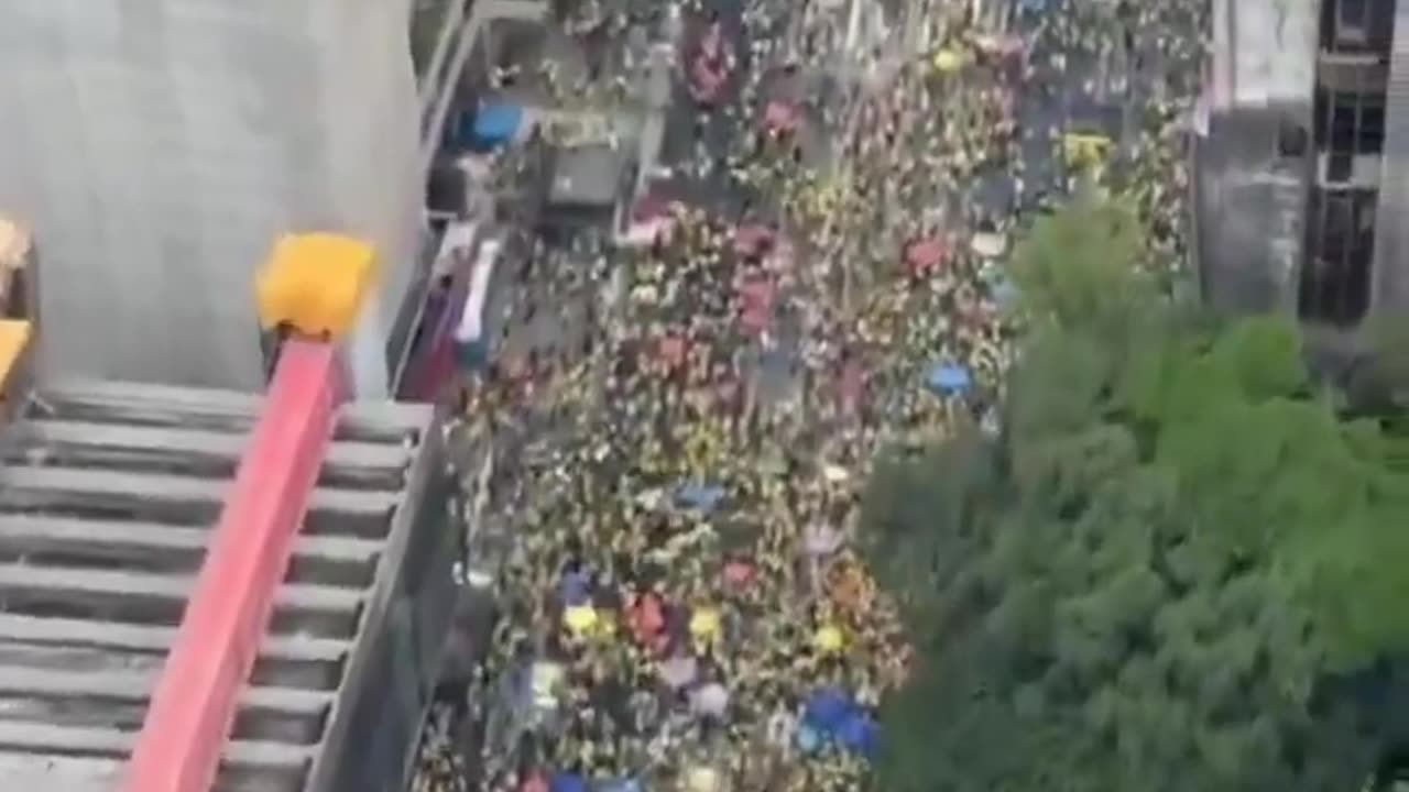 MASSIVE Protests in Brazil in support of Free Speech after the banning of 𝕏