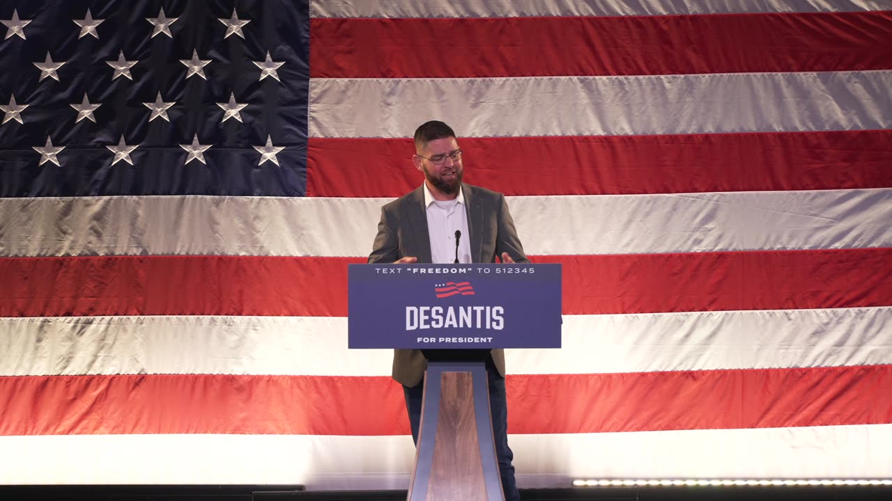 Ron DeSantis and Kim Reynolds Speak at a Rally in Des Moines