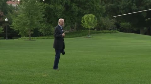 After A Week Of COVID Isolation, Biden Heads Off To His Vacation Home!!