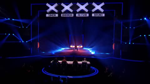 Britain's_Got_Talent_-_Gangsta's_Paradise_Beatbox_Loopstation_cover_-_Semi-Finals_Performance(1080p)