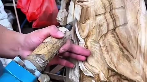 Man Can Create Unique Wooden Figures😱