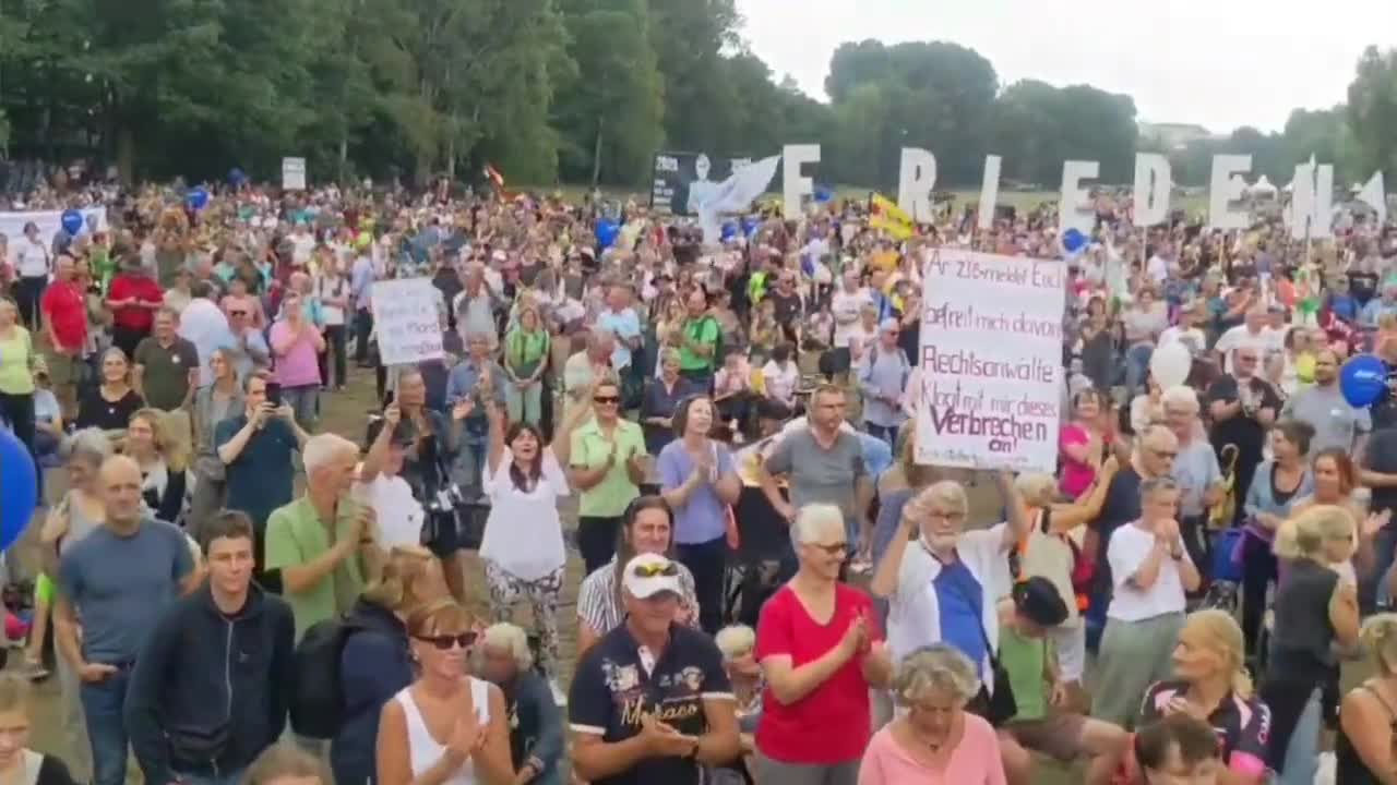 NUREMBERG - Thousands of Doctors are protesting in Nuremberg