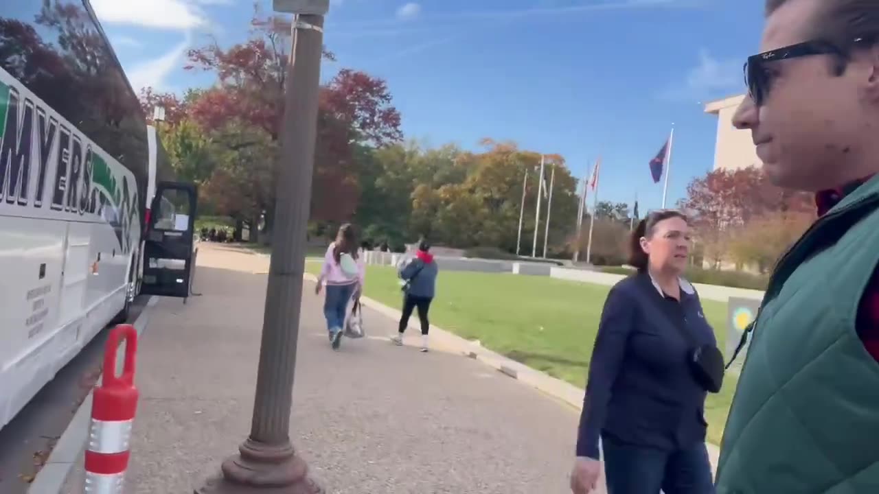 Why are there so many buses at Kamala Harris’ “super massive rally” today? lol