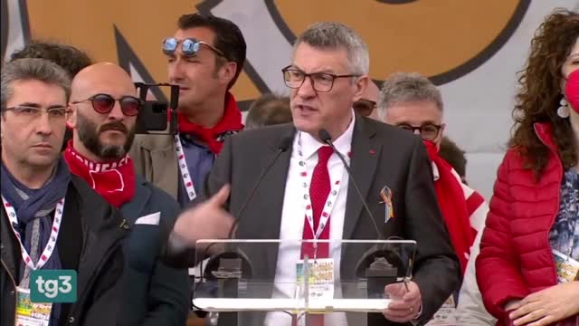 ITALIA 🇮🇹, Draghistan: Maurizio Landini CGIL e Mario Draghi 🐲 Nuovo Ordine Mondiale