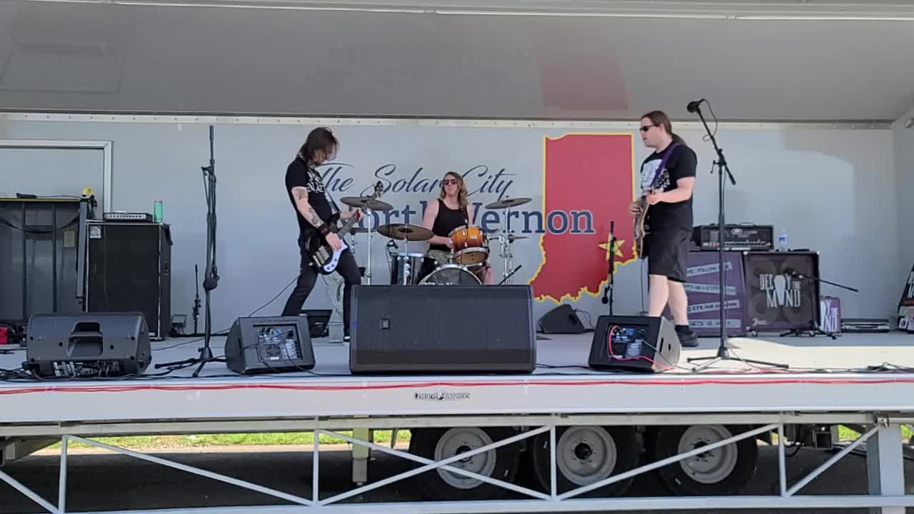 Decay The Mind "Burning Out.....Again"